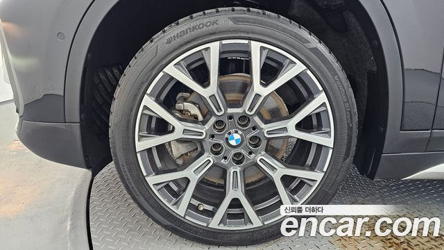 BMW X1 xDrive 20i xLine — пробег 70 734 км — фото 5 из 5