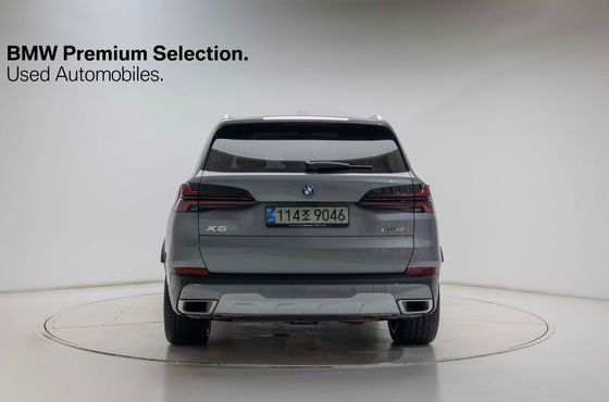 BMW X5 xDrive 50e xLine — пробег 9 595 км — фото 4 из 5