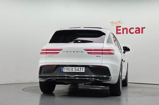 Genesis GV70 2.5T Gasoline AWD — пробег 18 917 км — фото 4 из 5