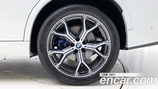 BMW X5 xDrive 40i M Sport — пробег 4 474 км — фото 5 из 5