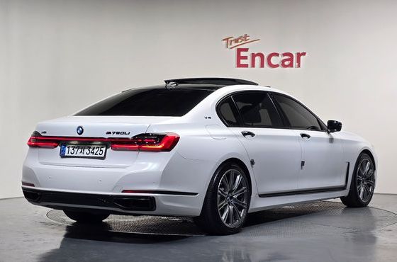 BMW 7-Series 750Li xDrive Design Pure Excellence Prestige — пробег 63 899 км — фото 2 из 5