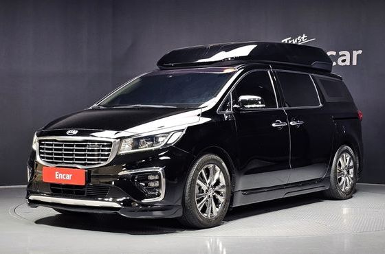 Kia Carnival 9-Seater Hi-Limousine Prestige — пробег 102 488 км — фото 1 из 5