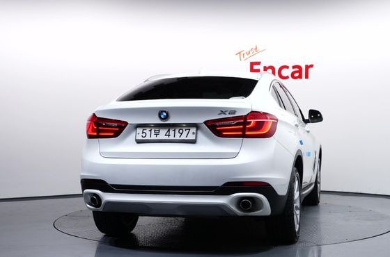 BMW X6 xDrive 30d — пробег 79 048 км — фото 4 из 5