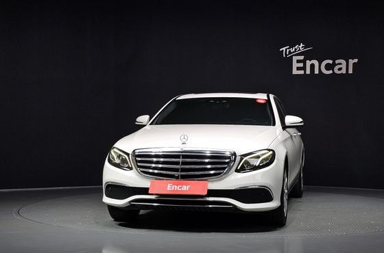 Mercedes-Benz E-Class E300 4MATIC Exclusive — пробег 144 696 км — фото 3 из 5