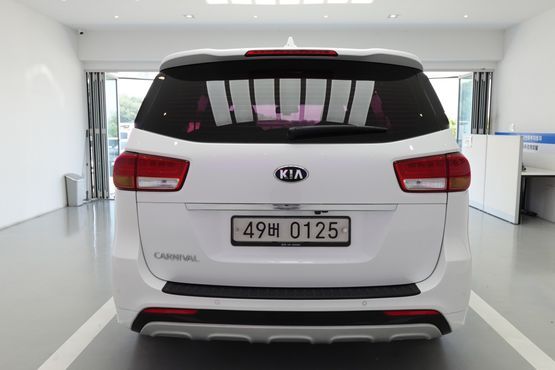 Kia Carnival 9-seater Prestige — пробег 159 656 км — фото 4 из 5