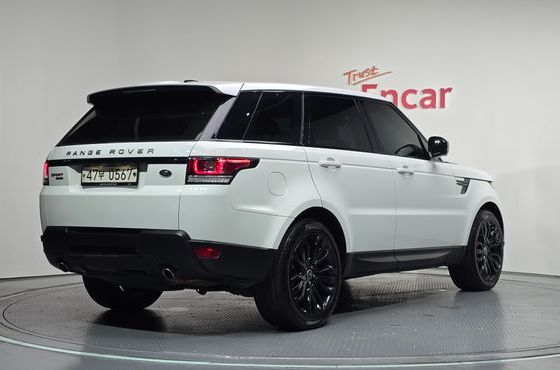 Land Rover Range Rover Sport 3.0 SDV6 HSE Dynamic — пробег 116 024 км — фото 2 из 5