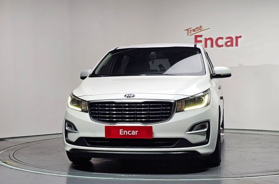 Kia Carnival 11-Seater Prestige — пробег 127 313 км — фото 3 из 5