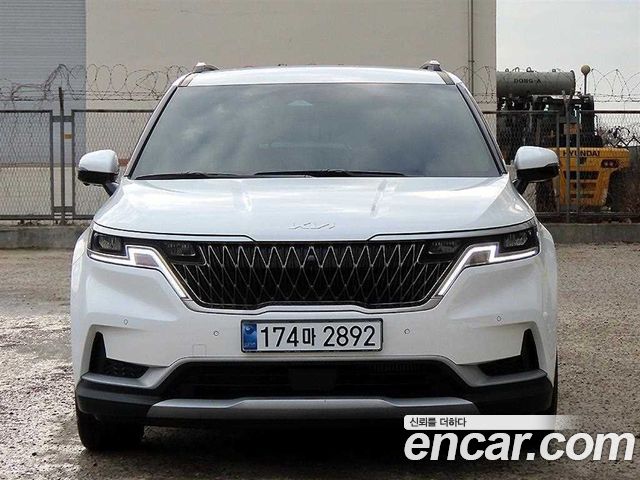 Kia Carnival 9-Seater Prestige — пробег 37 260 км — фото 1 из 5