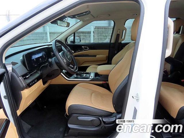 Kia Carnival 9-Seater Prestige — пробег 37 260 км — фото 5 из 5