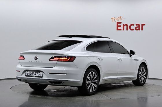 Volkswagen Arteon 2.0 TDI Premium — пробег 106 009 км — фото 2 из 5