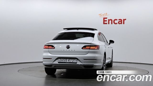 Volkswagen Arteon 2.0 TDI Premium — пробег 106 009 км — фото 4 из 5