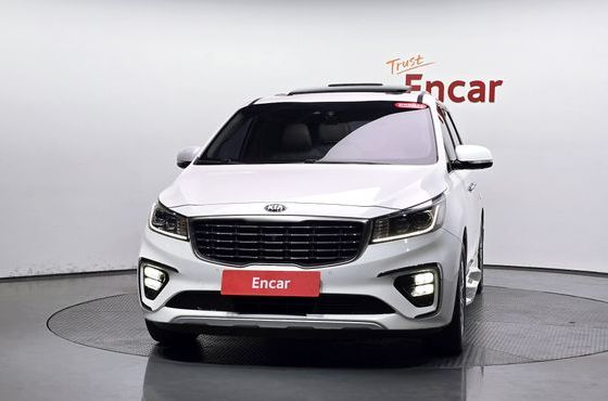 Kia Carnival 7-Seater Limousine President — пробег 156 594 км — фото 3 из 5