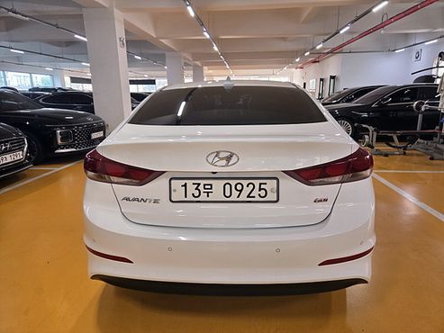 Hyundai AVANTE 1.6 GDI Smart — пробег 111 783 км — фото 3 из 5
