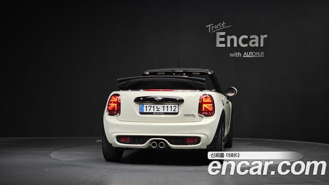 Mini Cooper Convertible Standard 3rd — пробег 83 758 км — фото 4 из 5