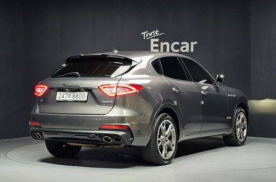 Maserati Levante 3.0 AWD GranSport — пробег 96 699 км — фото 2 из 5