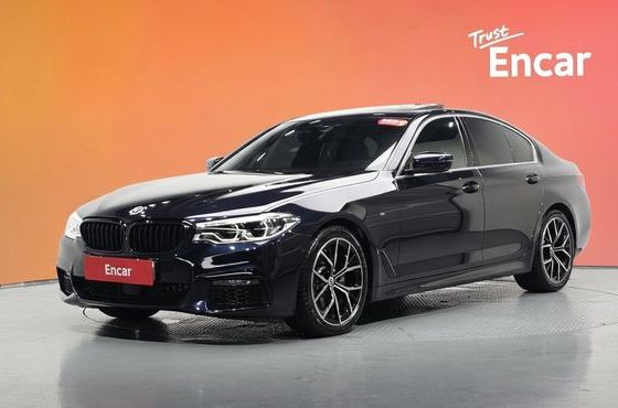 BMW 5-Series 520d M Sport Package Plus — пробег 99 498 км — фото 1 из 5