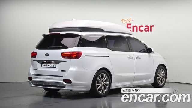 Kia Carnival из Кореи Encar