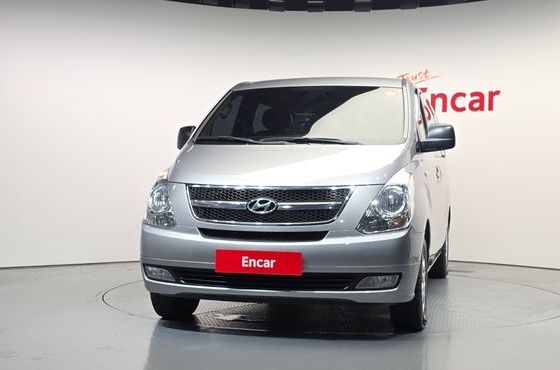 Hyundai Starex 12-Seater Wagon CVX Luxury — пробег 245 550 км — фото 1 из 5