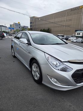 Hyundai Sonata 2.0 Premier — пробег 136 826 км — фото 2 из 5