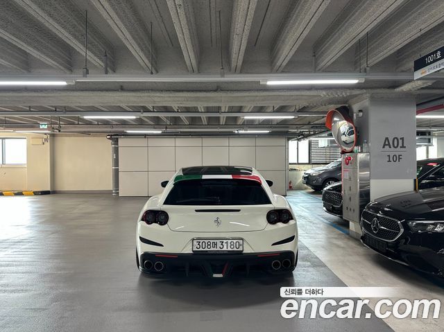 Ferrari GTC4 Lusso из Кореи Encar