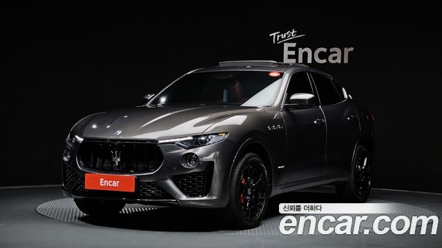 Maserati Levante из Кореи Encar