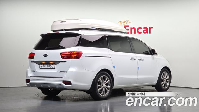 Kia Carnival 7-Seater Limousine President — пробег 69 460 км — фото 2 из 5