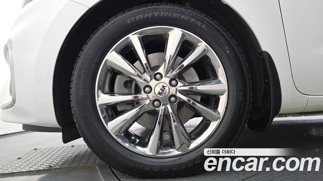 Kia Carnival 7-Seater Limousine President — пробег 69 460 км — фото 5 из 5