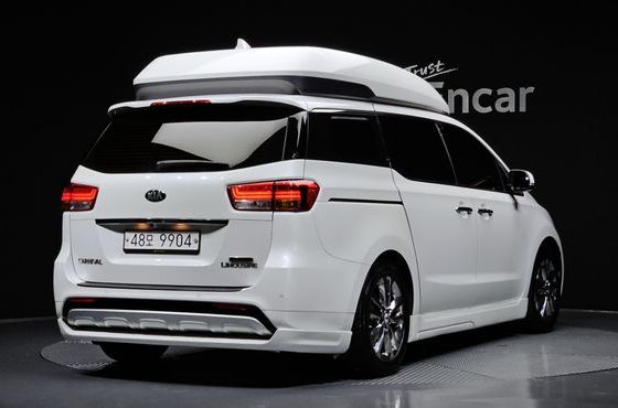 Kia Carnival 7-seater Hi-limousine VIP — пробег 171 693 км — фото 2 из 5
