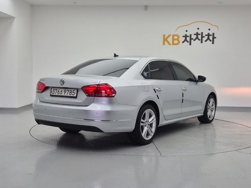 Volkswagen Passat 2.0 TDI B7 — пробег 138 943 км — фото 4 из 5