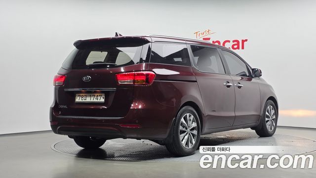 Kia Carnival 11-seater Prestige — пробег 127 892 км — фото 2 из 5
