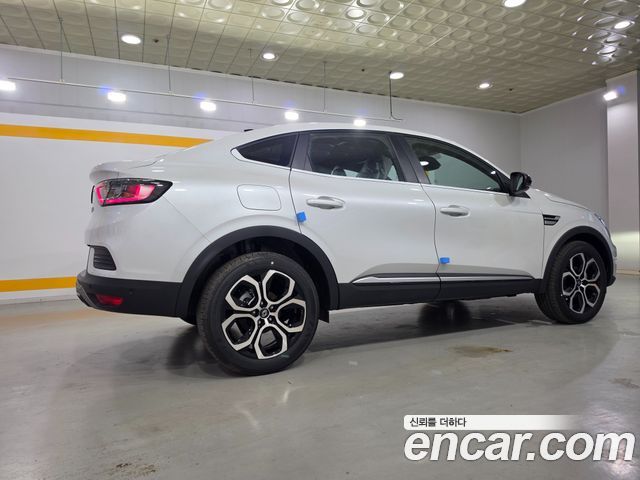 Renault (Samsung) Arkana 1.6 GTe Iconic — пробег 35 км — фото 4 из 5