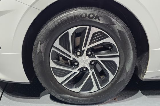 Hyundai Sonata Premium — пробег 153 839 км — фото 5 из 5