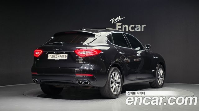 Maserati Levante 3.0 Diesel AWD GranLusso — пробег 76 996 км — фото 2 из 5