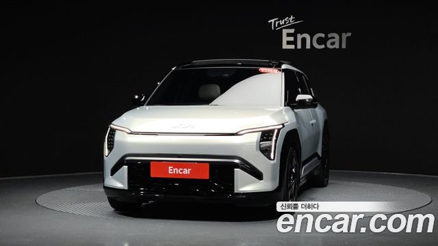 Kia EV3 Long Range 2WD GT Line — пробег 18 081 км — фото 3 из 5