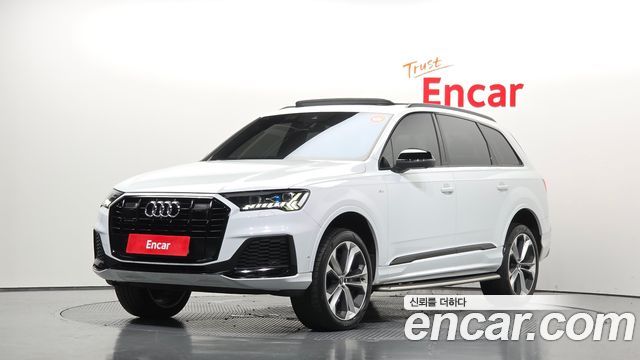 Audi Q7 55 TFSI Quattro Premium — пробег 61 850 км — фото 1 из 5