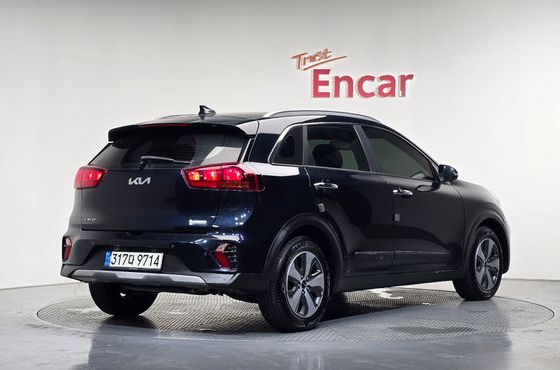 Kia Niro 1.6 HEV Trendy — пробег 85 995 км — фото 2 из 5