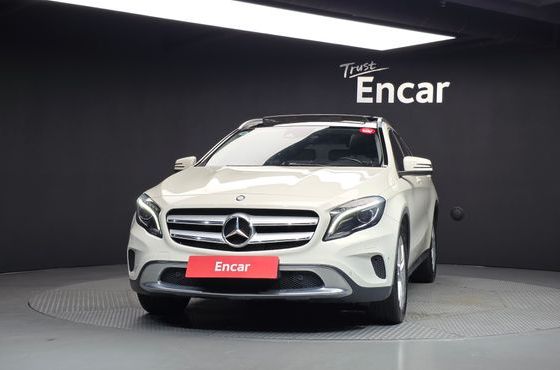 Mercedes-Benz GLA-Class GLA200 d 4MATIC — пробег 99 385 км — фото 3 из 5