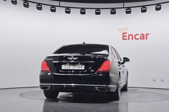 Genesis EQ900 3.3 T-GDI AWD Prestige — пробег 194 012 км — фото 4 из 5