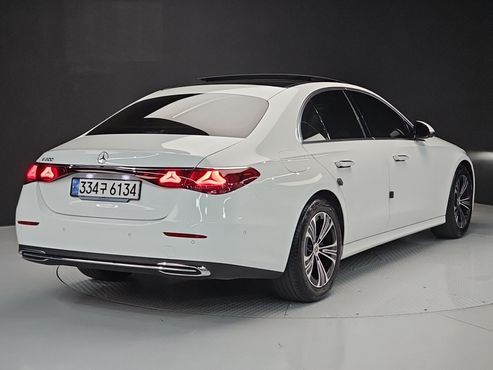 Mercedes-Benz E-Class E200 Avantgarde — пробег 33 847 км — фото 4 из 5