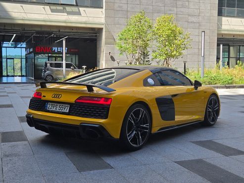 Audi R8 5.2 V10 Performance Coupe — пробег 6 492 км — фото 2 из 5