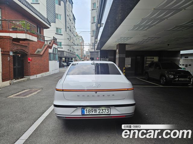 Hyundai Grandeur Premium — пробег 7 816 км — фото 3 из 5