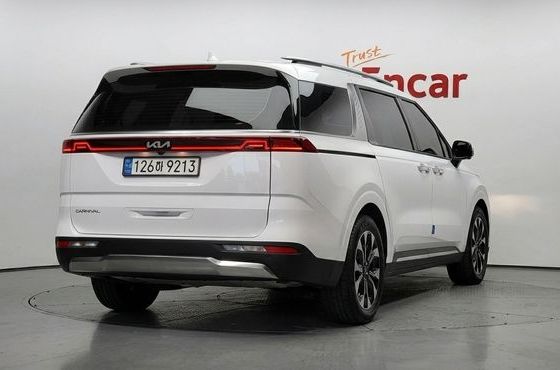 Kia Carnival Diesel 9-Seater Noblesse — пробег 104 086 км — фото 2 из 5