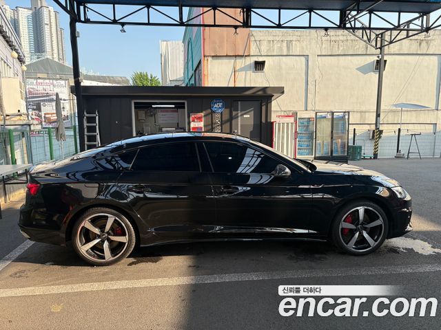 Audi A5 45 TFSI Quattro Premium Sportback — пробег 26 000 км — фото 2 из 5