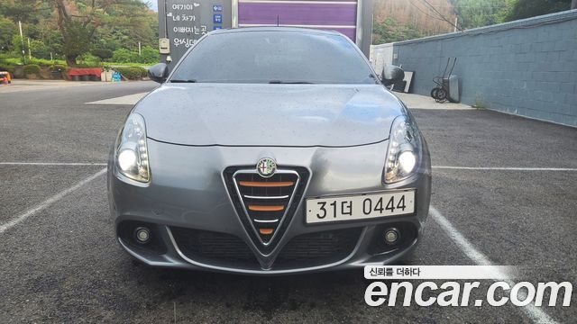 Alfa Romeo Giulietta 1.7 — пробег 58 000 км — фото 1 из 5