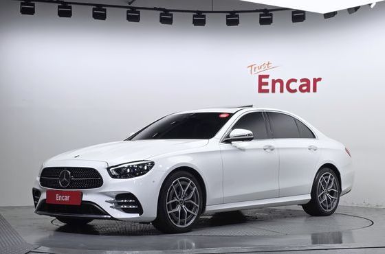 Mercedes-Benz E-Class E220d 4MATIC AMG Line — пробег 50 106 км — фото 1 из 5