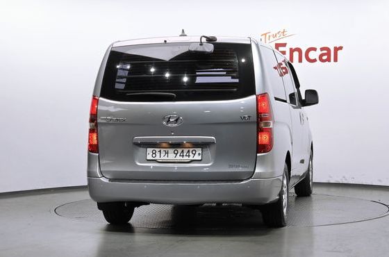 Hyundai Starex 5-Seater VAN CVX Luxury — пробег 98 545 км — фото 4 из 5