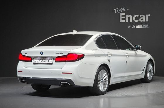 BMW 5-Series 523d xDrive Luxury — пробег 66 916 км — фото 2 из 5