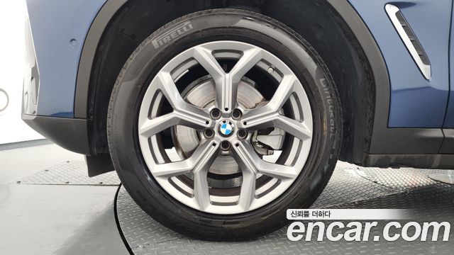 BMW X3 xDrive 20i — пробег 28 443 км — фото 5 из 5