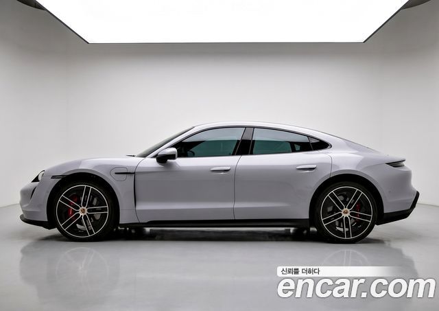 Porsche Taycan из Кореи Encar