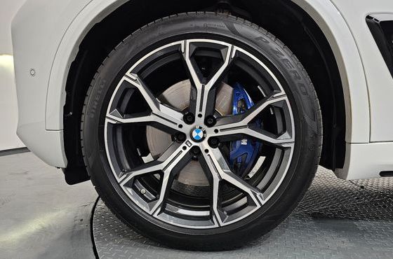 BMW X5 xDrive 40i M Sport — пробег 31 760 км — фото 5 из 5